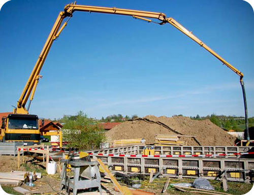 Beton storten met pompmixer